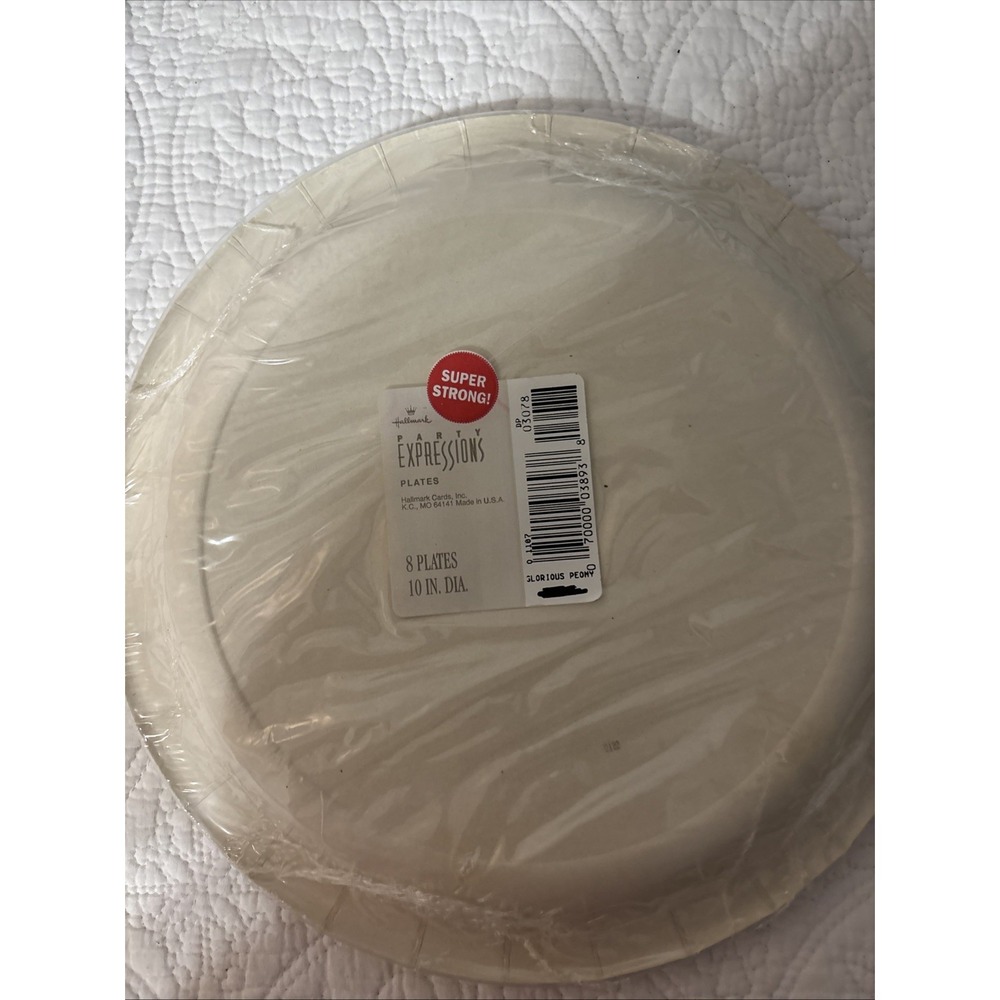 Vintage Hallmark Paper Plates, Two Sets 16‎ Plates Total - Picture 3 of 5